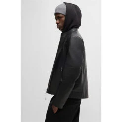 Hugo Lokis-3 10257422 01 -Urban Gent 61347903 l a3